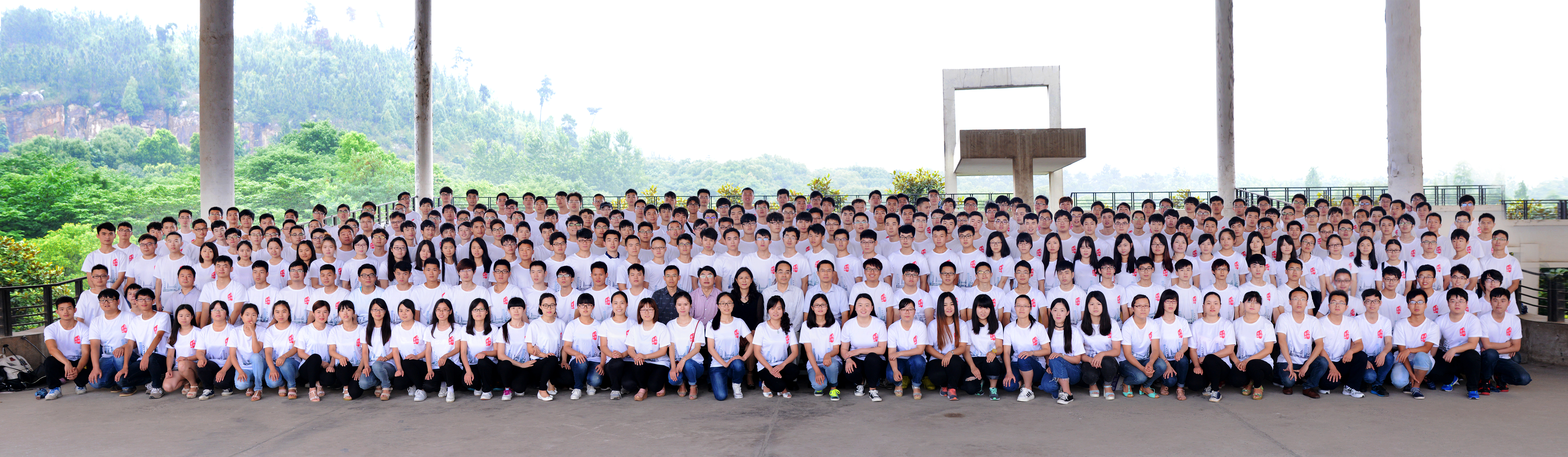 韩国三级片
2016届毕业生合影